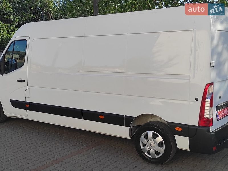 Грузовой фургон Renault Master 2021 в Дубно