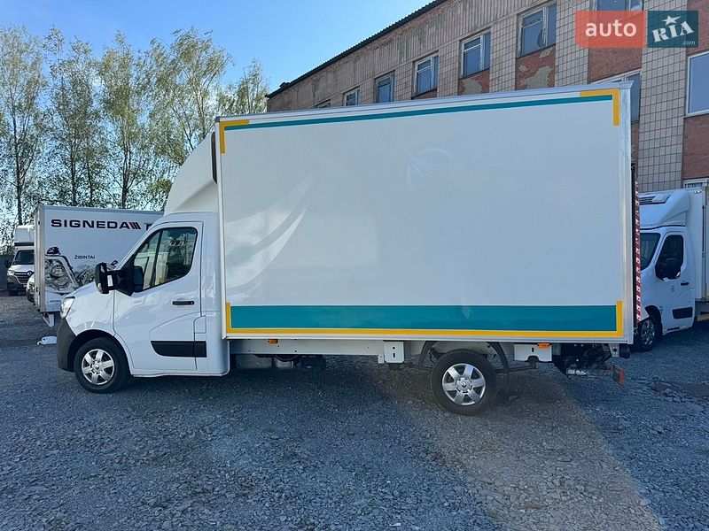 Грузовой фургон Renault Master 2022 в Ровно
