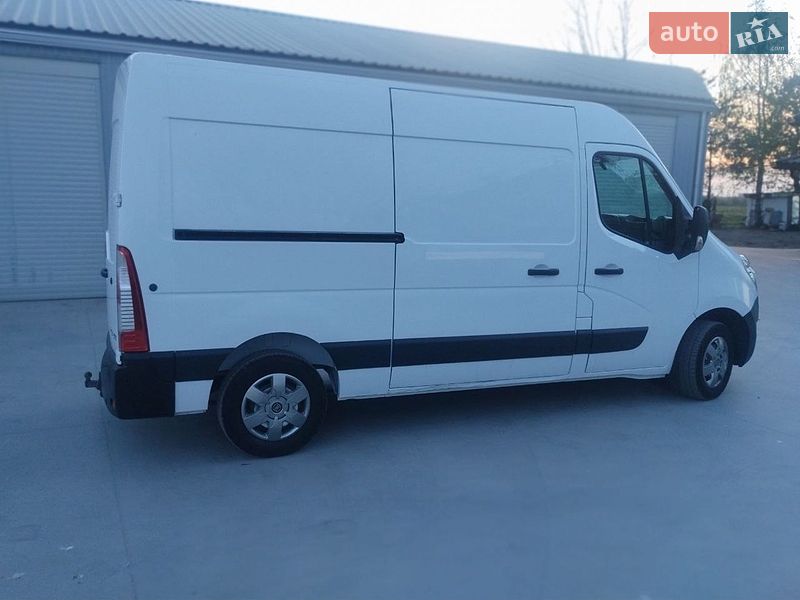 Грузовой фургон Renault Master 2018 в Дубно