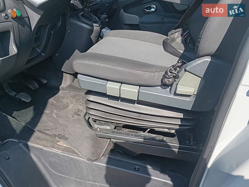 Автовоз Renault Master 2017 в Броварах