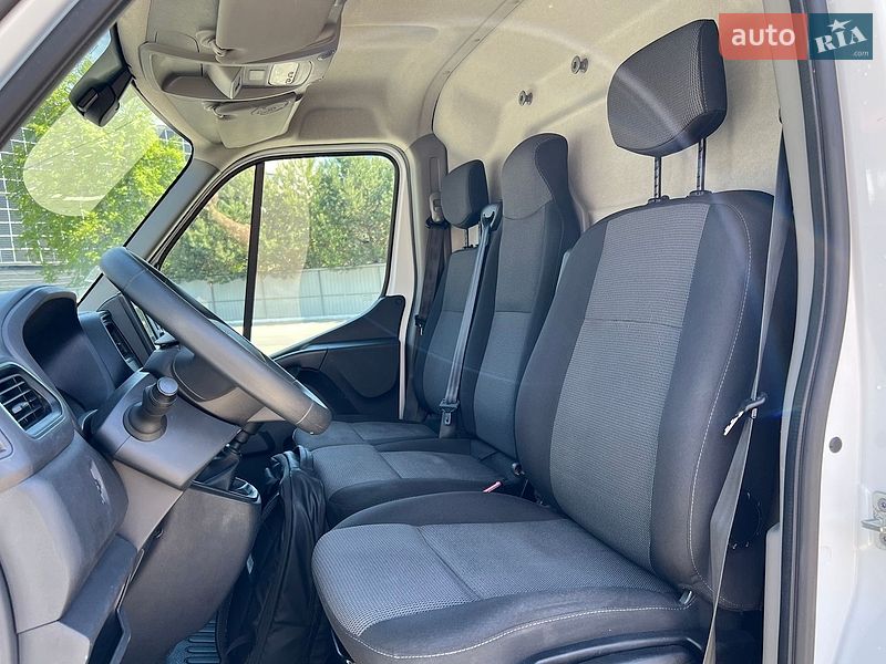 Грузовой фургон Renault Master 2021 в Луцке