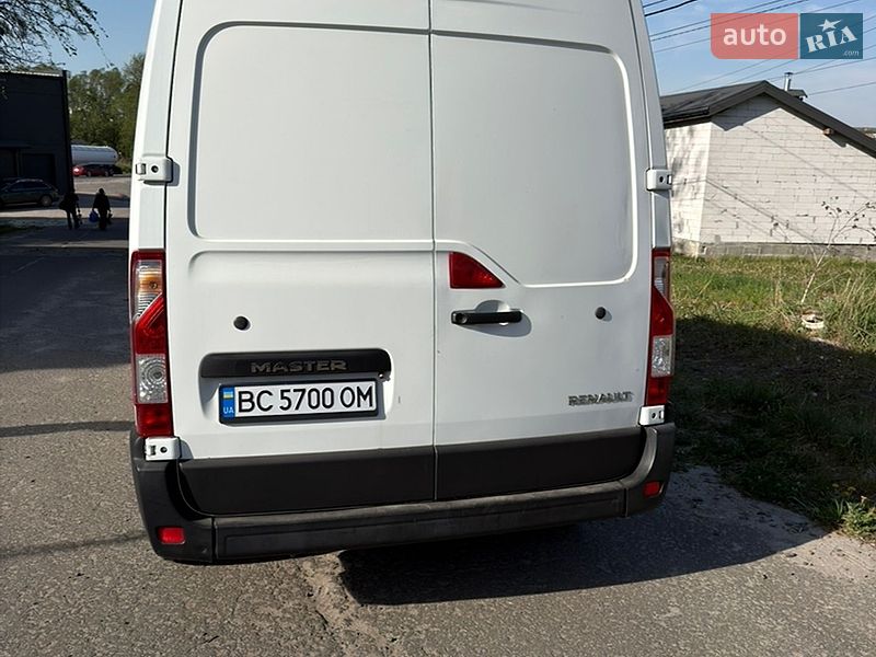 Грузовой фургон Renault Master 2016 в Львове