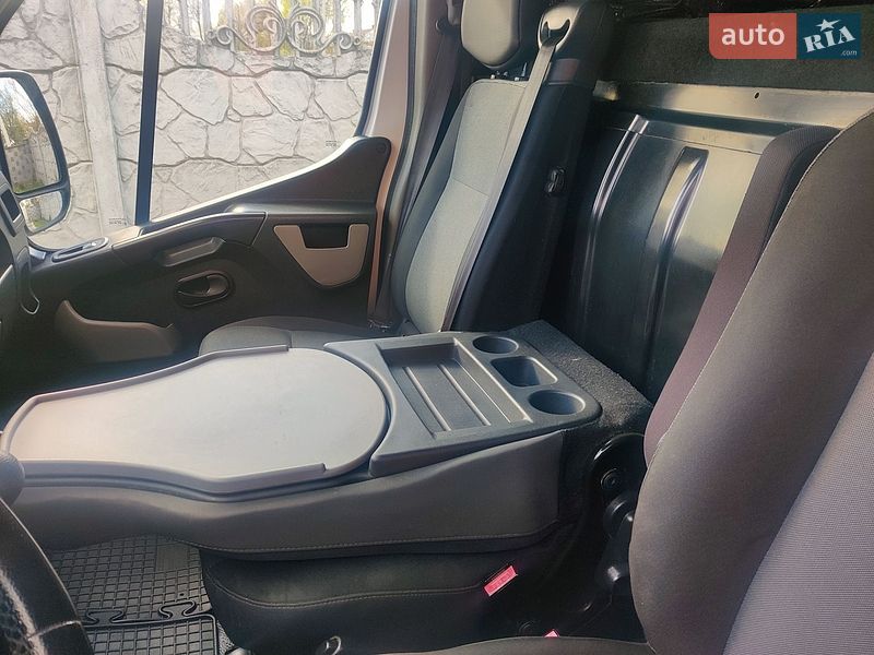 Вантажний фургон Renault Master 2017 в Рівному фото 19 Вантажний фургон Renault Master 2017 в Рівному