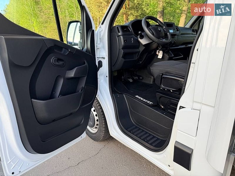 Тентованый Renault Master 2023 в Киеве