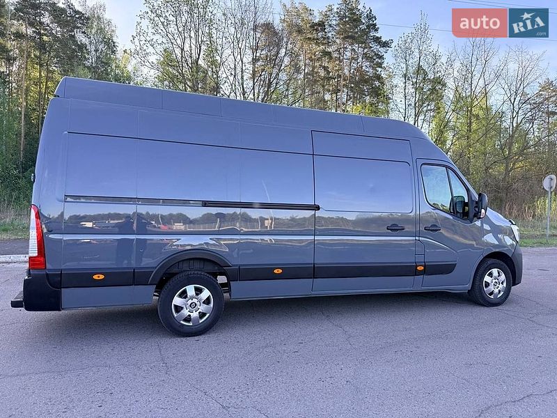 Грузовой фургон Renault Master 2022 в Киеве