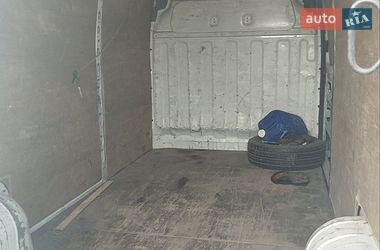 Вантажний фургон Renault Master 2006 в Луцьку