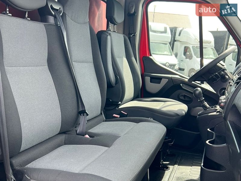 Вантажний фургон Renault Master 2016 в Ковелі