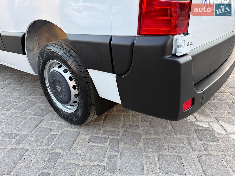 Грузовой фургон Renault Master 2018 в Дубно