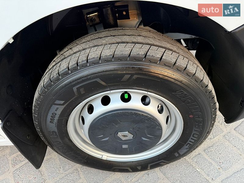 Грузовой фургон Renault Master 2018 в Дубно