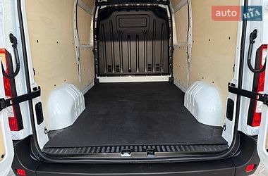 Грузовой фургон Renault Master 2018 в Дубно