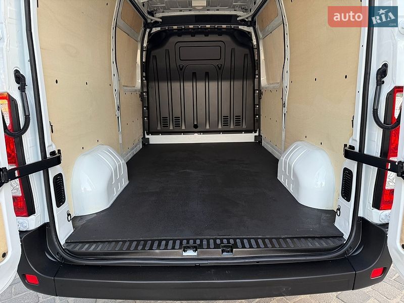 Грузовой фургон Renault Master 2018 в Дубно