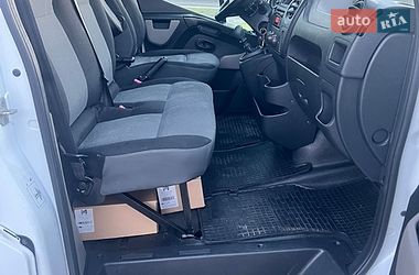 Вантажний фургон Renault Master 2015 в Житомирі