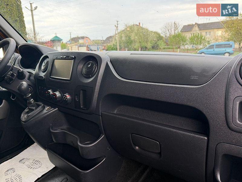 Грузовой фургон Renault Master 2018 в Дубно