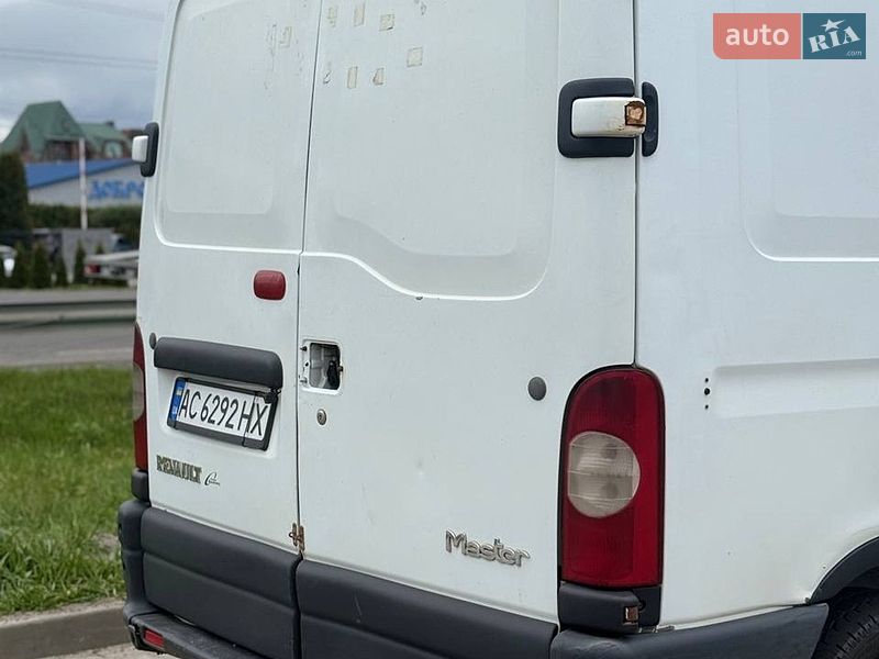 Вантажний фургон Renault Master 2006 в Луцьку