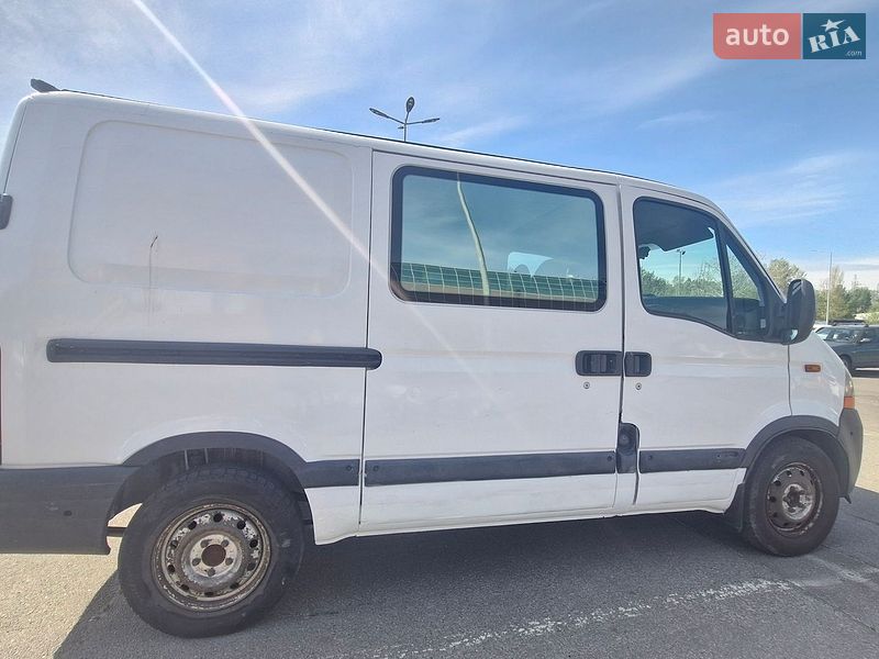 Грузопассажирский фургон Renault Master 2003 в Киеве