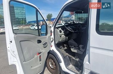 Грузопассажирский фургон Renault Master 2003 в Киеве