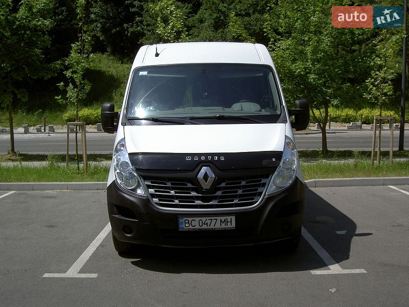 Вантажний фургон Renault Master 2017 в Львові