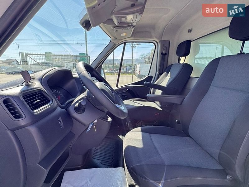 Вантажний фургон Renault Master 2021 в Києві