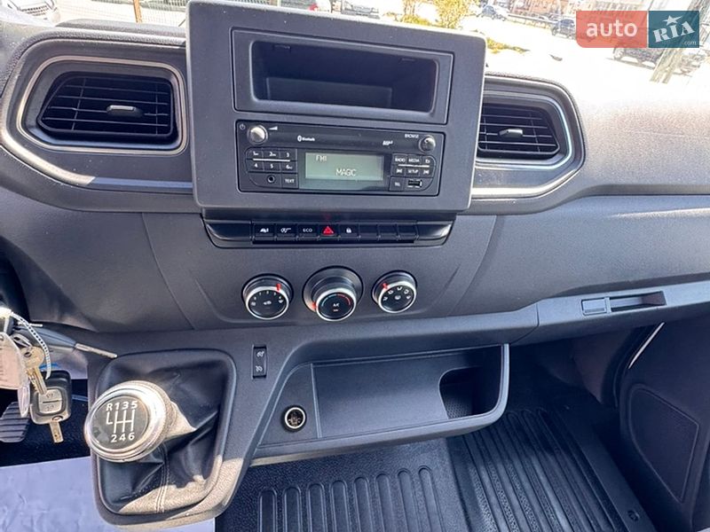 Вантажний фургон Renault Master 2021 в Києві