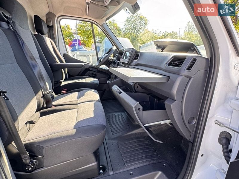 Вантажний фургон Renault Master 2023 в Києві