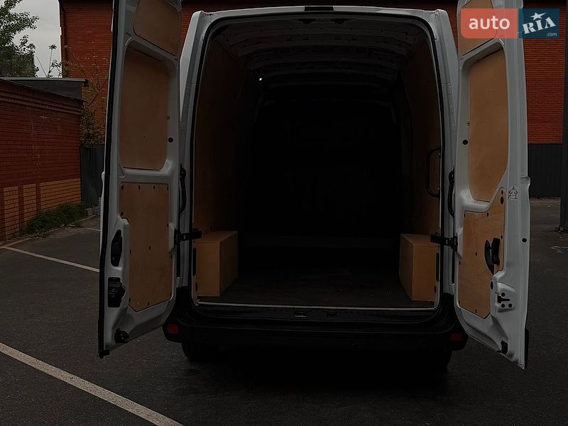 Грузовой фургон Renault Master 2021 в Киеве