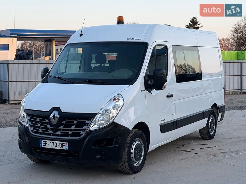 Грузопассажирский фургон Renault Master 2016 в Дубно