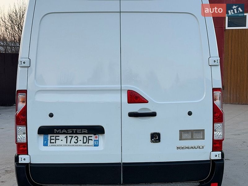 Грузопассажирский фургон Renault Master 2016 в Дубно