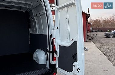 Грузопассажирский фургон Renault Master 2017 в Луцке