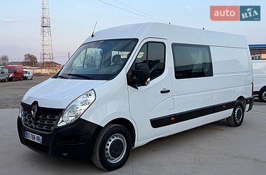 Грузопассажирский фургон Renault Master 2017 в Луцке