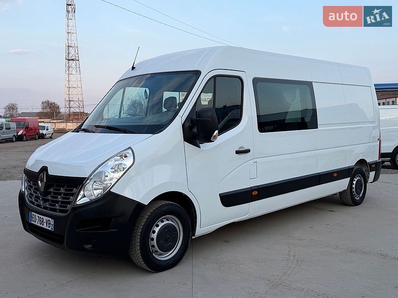Грузопассажирский фургон Renault Master 2017 в Луцке