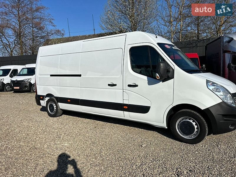 Грузовой фургон Renault Master 2018 в Хусте