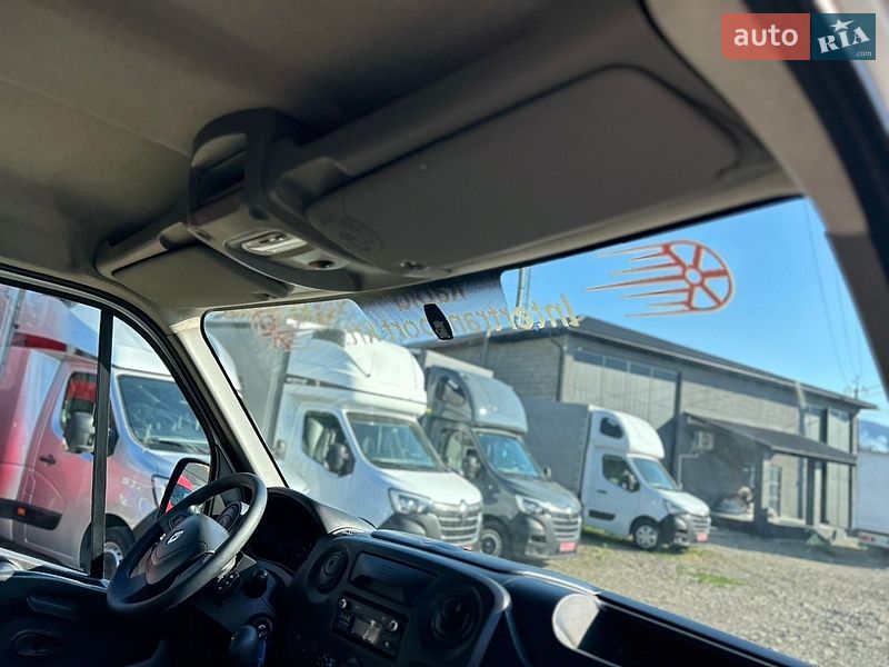 Грузовой фургон Renault Master 2018 в Хусте
