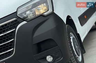 Вантажний фургон Renault Master 2020 в Дубні