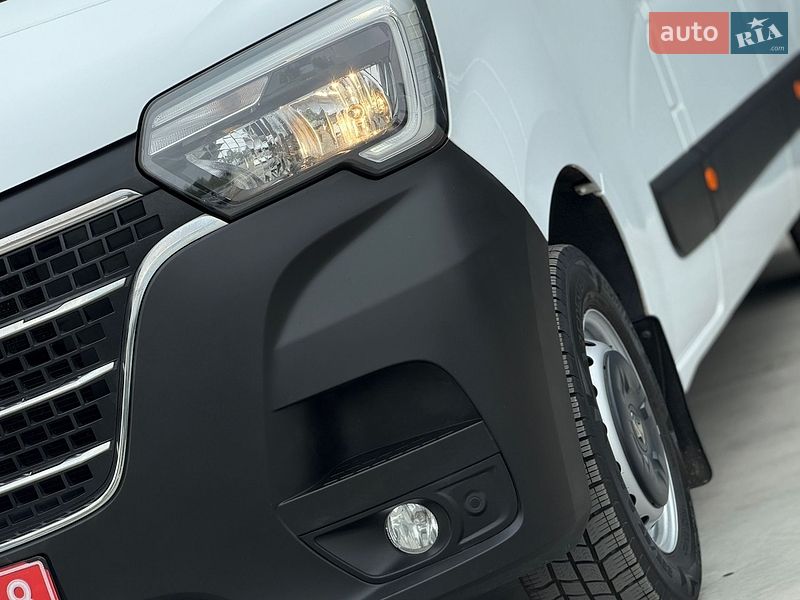 Вантажний фургон Renault Master 2020 в Дубні