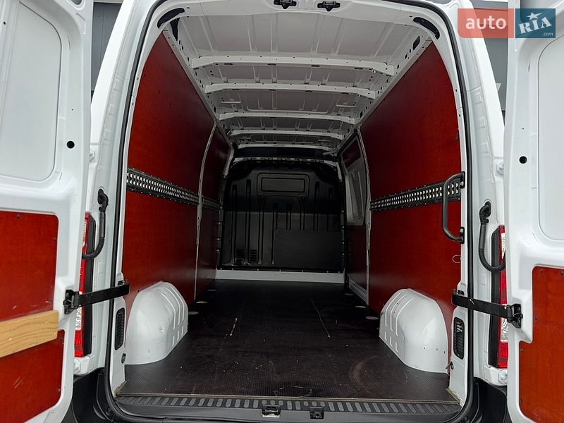 Вантажний фургон Renault Master 2020 в Дубні