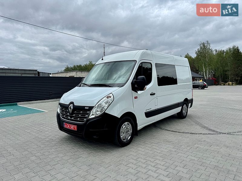 Вантажопасажирський фургон Renault Master 2017 в Ковелі
