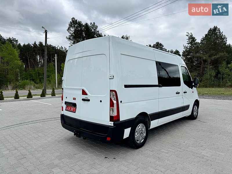 Вантажопасажирський фургон Renault Master 2017 в Ковелі
