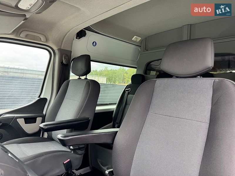 Вантажопасажирський фургон Renault Master 2017 в Ковелі