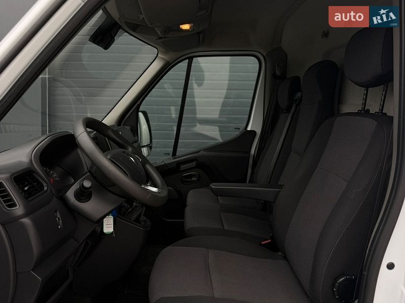 Грузовой фургон Renault Master 2022 в Дубно