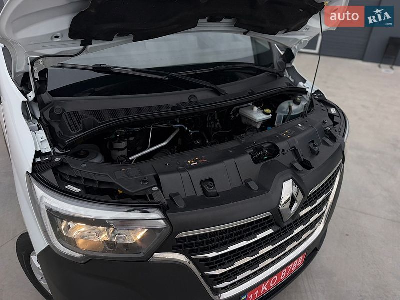 Грузовой фургон Renault Master 2022 в Дубно