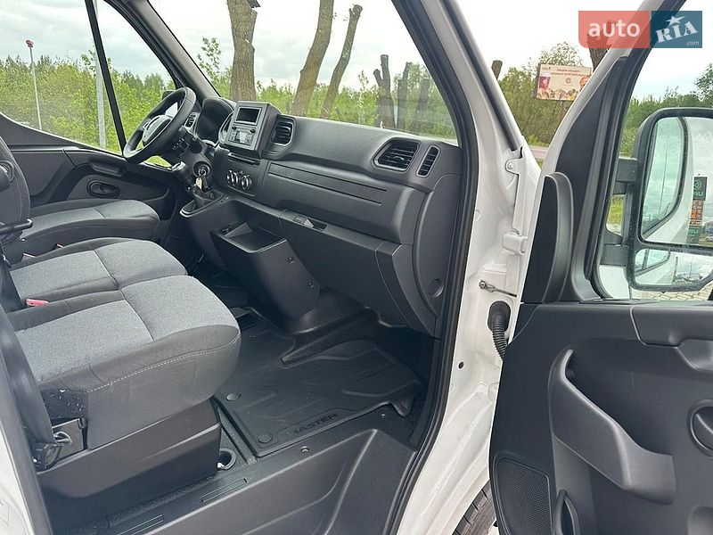 Вантажний фургон Renault Master 2021 в Києві