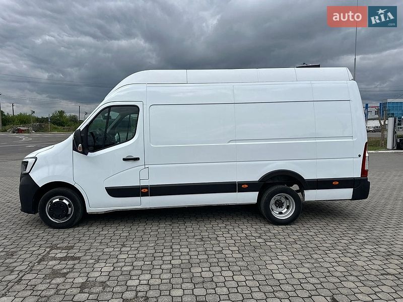 Renault Master 2021