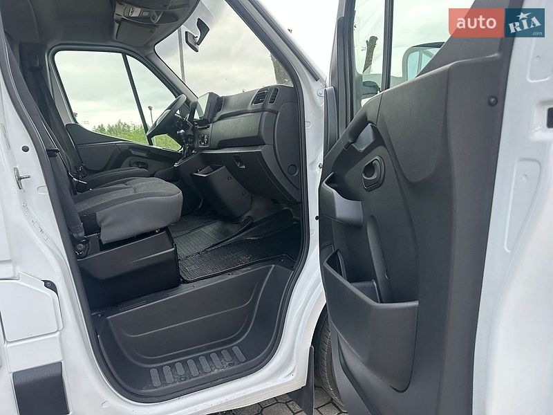 Другие грузовики Renault Master 2021 в Киеве