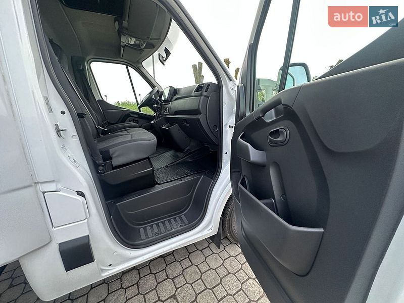 Другие грузовики Renault Master 2021 в Киеве