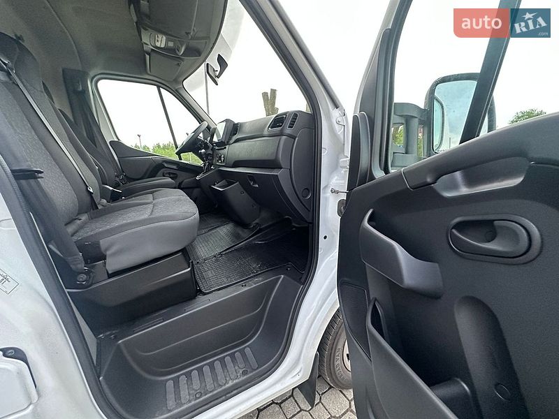Другие грузовики Renault Master 2021 в Киеве