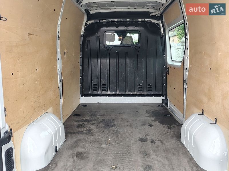 Вантажний фургон Renault Master 2022 в Дубні