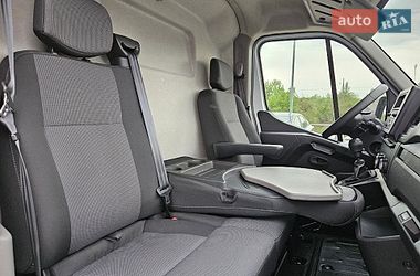 Вантажний фургон Renault Master 2022 в Львові
