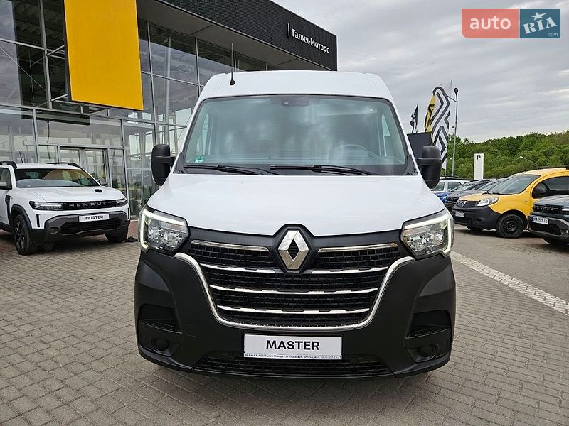 Вантажний фургон Renault Master 2022 в Львові