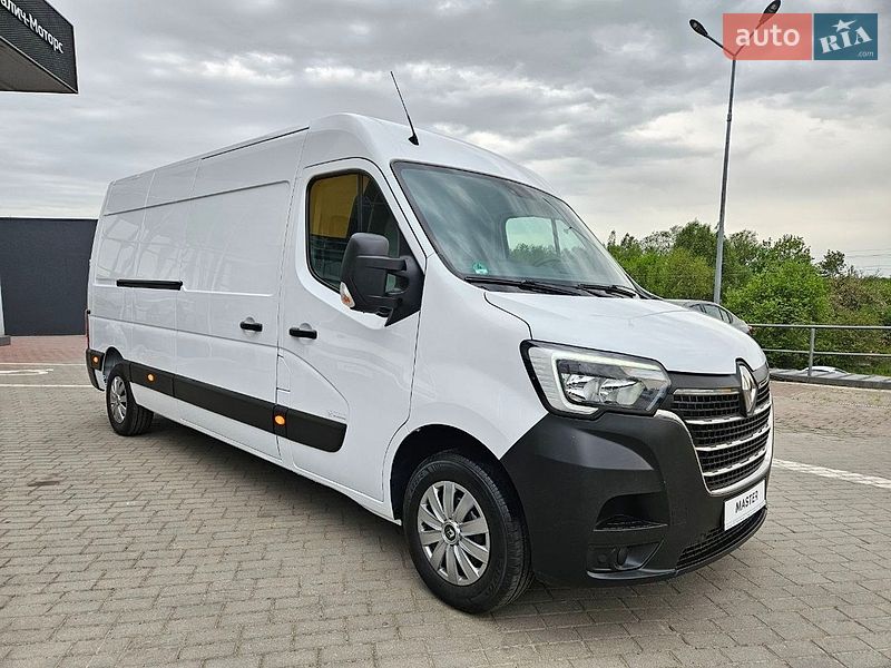 Вантажний фургон Renault Master 2022 в Львові