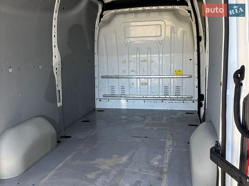 Грузовой фургон Renault Master 2015 в Киеве